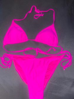 2 piece pink bikini