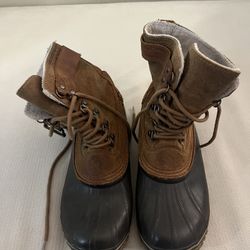 Sorel Snow Boots And Dr martens Chelsea Bootie 