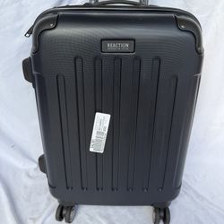 Kenneth Cole Black Carry On Luggage Black 20” 