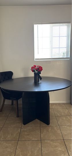 52” Modern Round Table -Black
