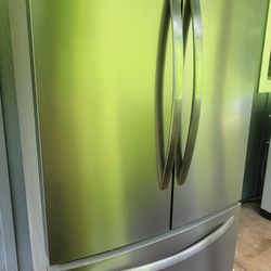 Frigidaire French Door Refrigerator 