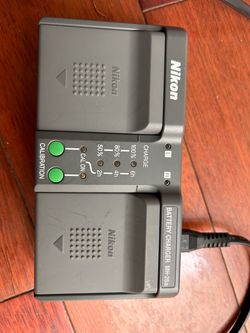 Nikon MH-26a Dual Battery Charger