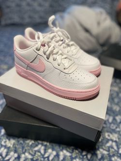 Size 5Y Nike Air Force 1 White/pink