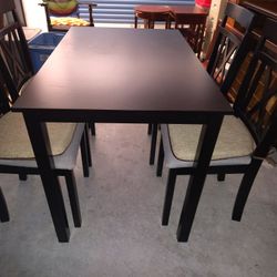 Dining Table With 4 Chairs 