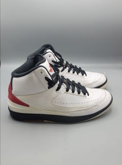 Air Jordan 2 Retro Chicago Sneakers Size 11 Men's White/Black/Red Nike