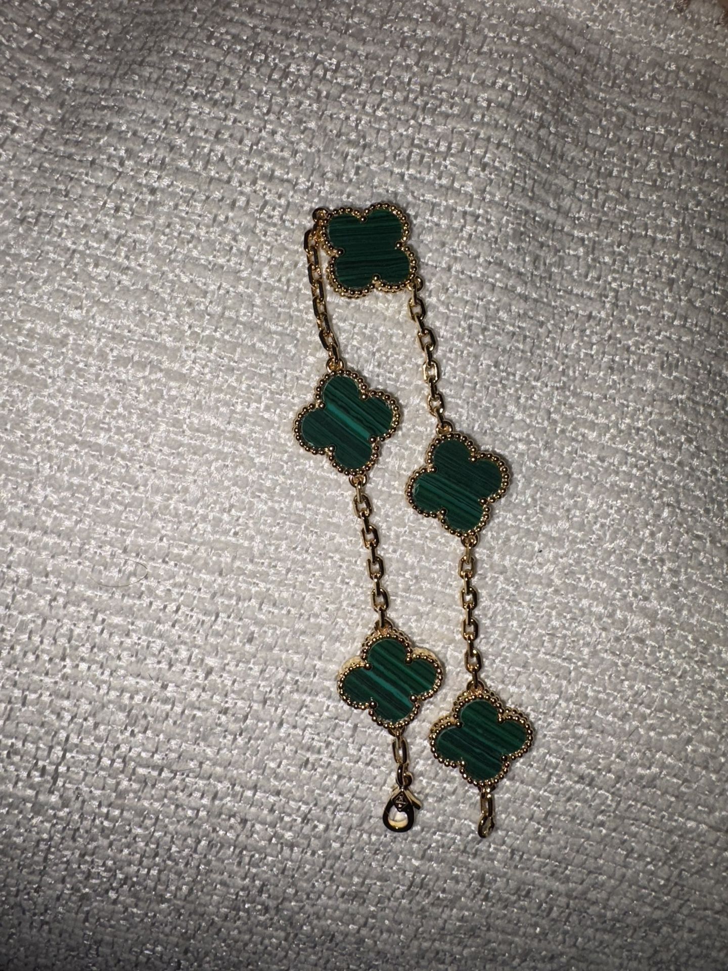 Vca Malachite And Gold Motif Bracelet