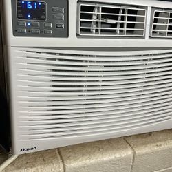 12,000 BTU Heating And Cooling Window AC W/ Remote