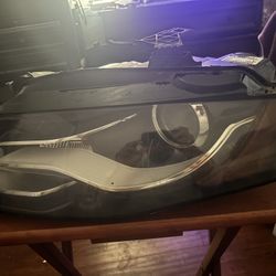 Driver Side Headlight For Audi A4 Sedan 