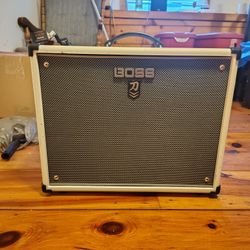 White Boss Katana Mk2 Amplifier 300$