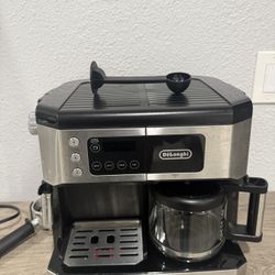 Delonghi Coffee/expresso Maker