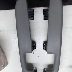 99-06 Silverado Tahoe Suburban Interior Door Handle