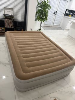 Blowup mattress