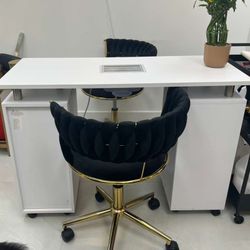 Manicure Table With Chair 