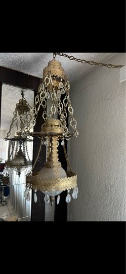 Vintage 1970s Hollywood Regency swag lamp