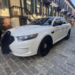 2016 Ford Taurus
