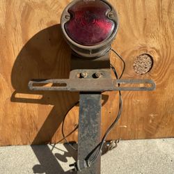 Vintage Trailer Tail Light and License Plate Mount 