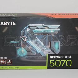 gigabyte nvidia geforce RTX 5070 gaming Oc 12G GDDR7 pci express 5.0 graphics card 