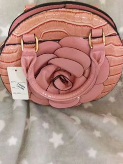 Great Brand New Pink Rose Purse