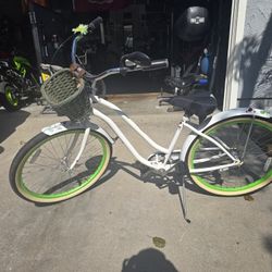 Women's Beach Cruiser 