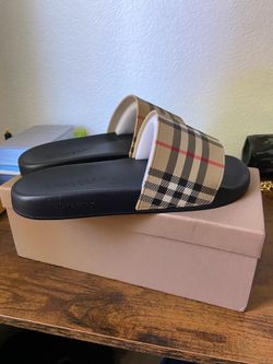 Burberry  slides