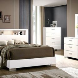 Brand New White 4pc Queen Bedroom Set (Available In California & Eastern King)