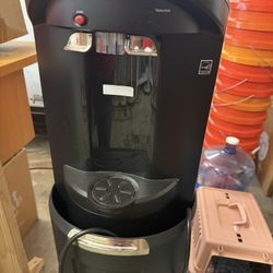 Water Dispenser