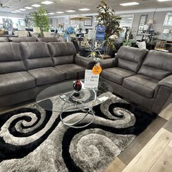 2 Pc Sofa And Loveseat 