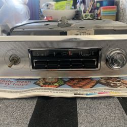 OG 63-64 Impala Radio