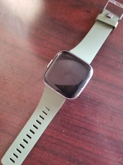 Fitbit Versa 2