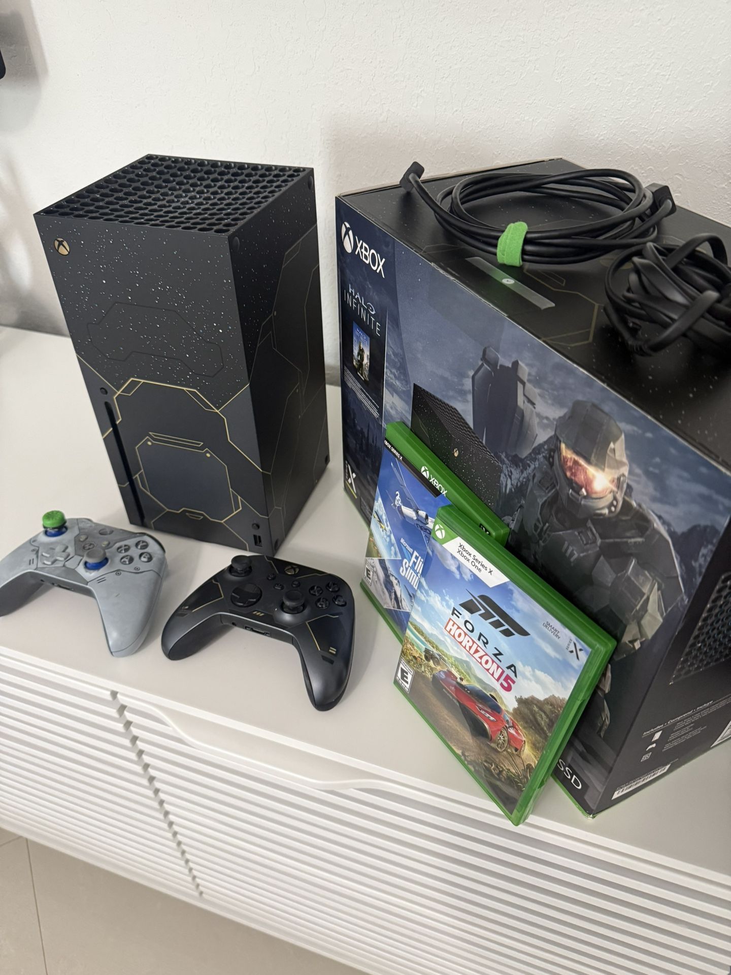 Microsoft Xbox Series X Halo Infinite Limited Edition Console