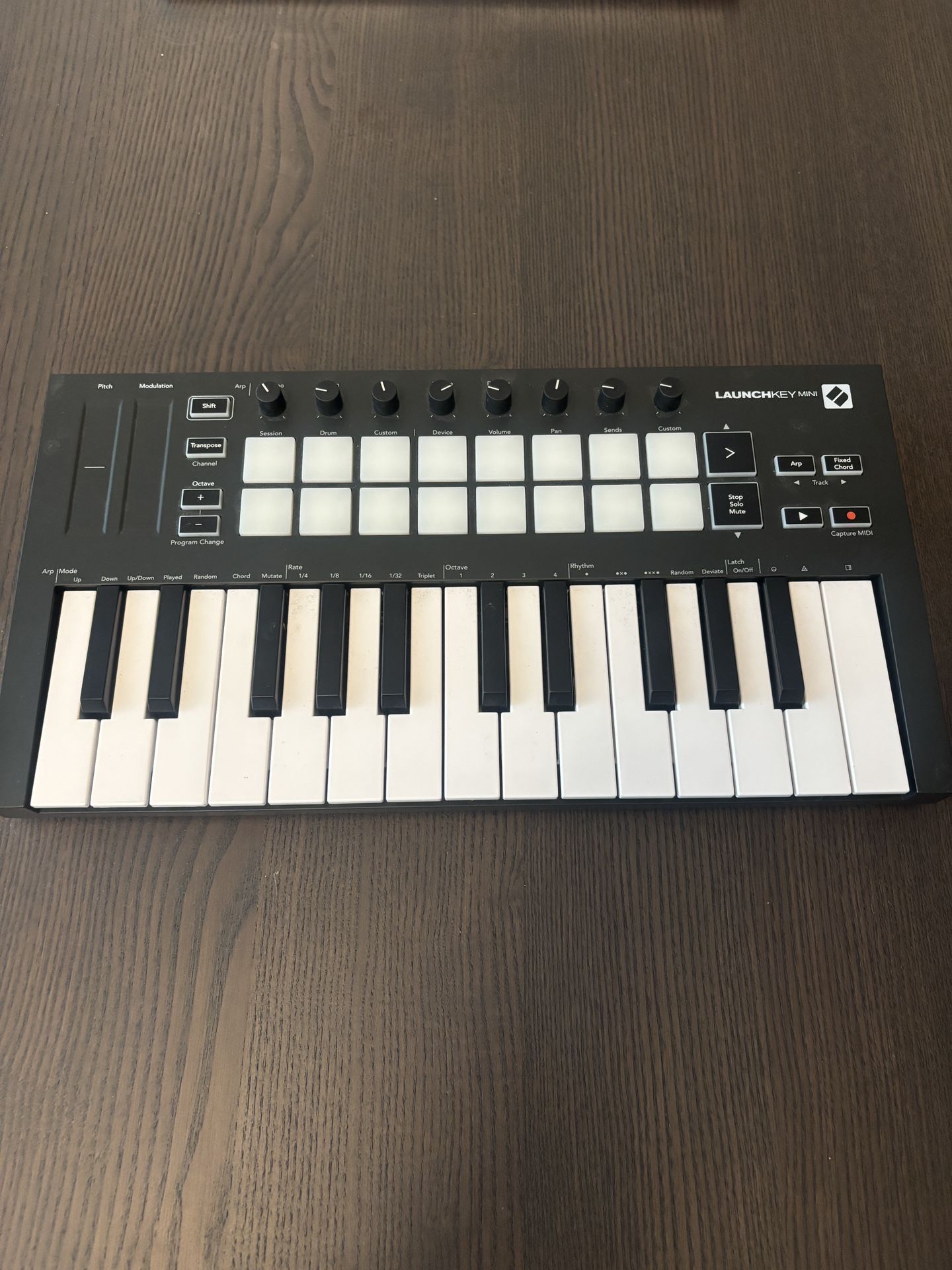 Novation launchkey mini mk 3 MIDI keyboard