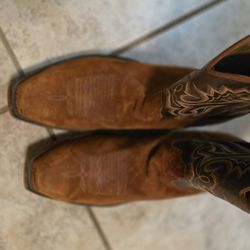 Lucchese Classics Handmade Cowboy Boots 