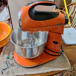 SUNBEAM HERITAGE SERIES ORANGE 12-SPEED STAND MIXER
