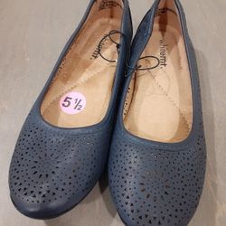 Navy Flats 