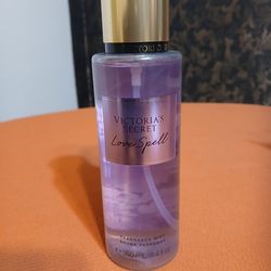 Bath &body works/ Victoria's secret fragrance mist/ aromatherapy body lotion