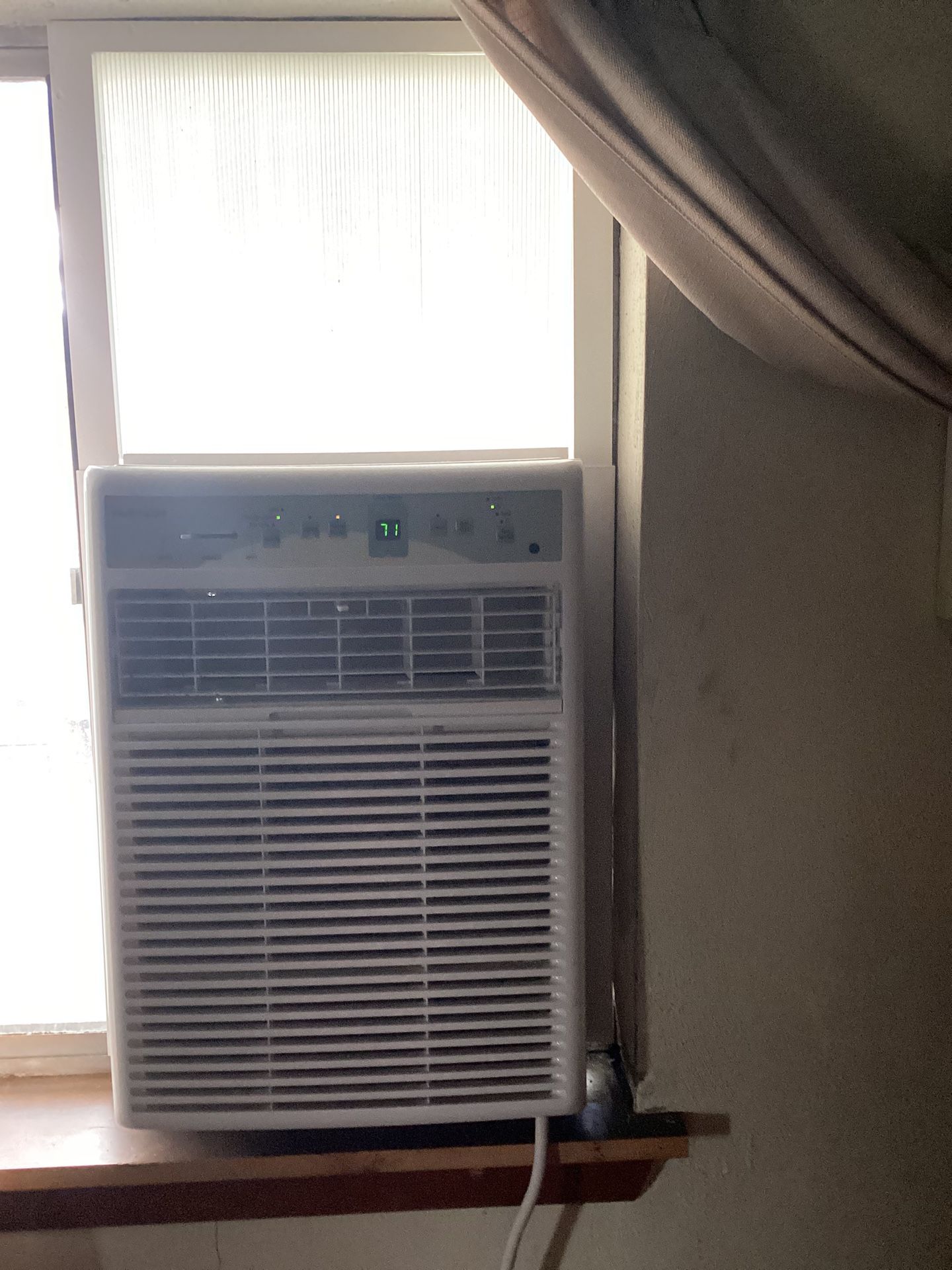 10,000 BTU Frigidaire  Casement Air Conditioner