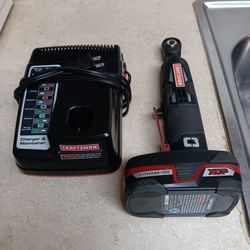 craftsman 19.2volt cordless ratchet with charger and 1 battery used 2 times works great 