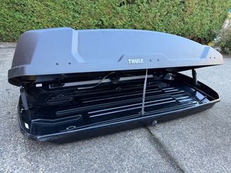 Thule Force XT L Rooftop Cargo Box - Very Lightly Used