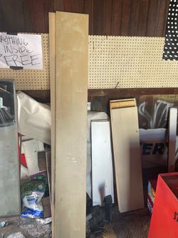 Free IKEA, floating shelves