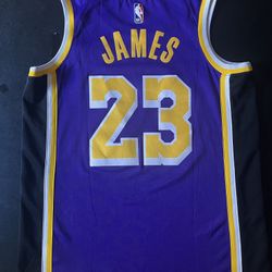 Size Medium Lakers Jersey 