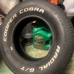 Race White Letter Tires