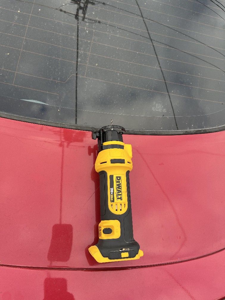 Dewalt 20v Cut Out Tool $90 Firme Precio Tool Only