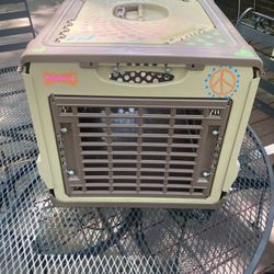 Nylabone Pet Carrier/Kennel