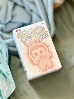 NEW Authentic Popmart Labubu Monsters Big Into Energy Vinyl SEALED (Blind Box)