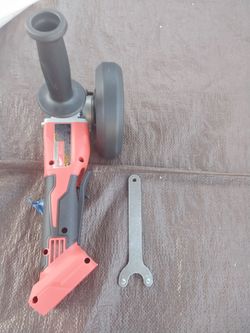 Milwaukee Grainer M18