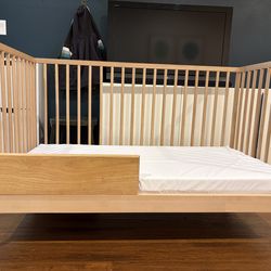 Free toddler bed with mattress