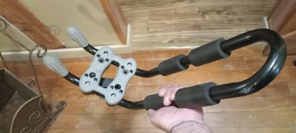 Black Yakima 2 Piece Car/truck Bike 🚲 Rack