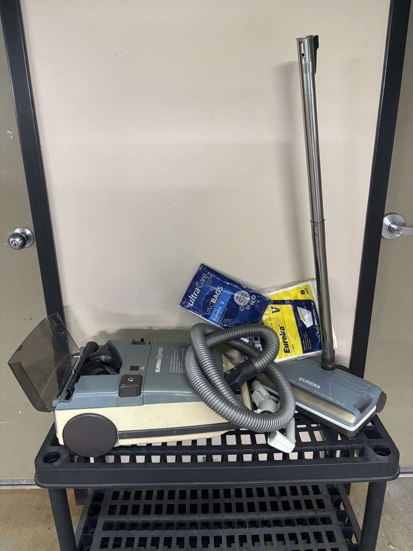 EUREKA EXPRESS VACUUM