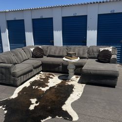 Gray Ashley 3 Piece Sectional Couch