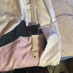 Apple Watch SE Second Gen 40mm